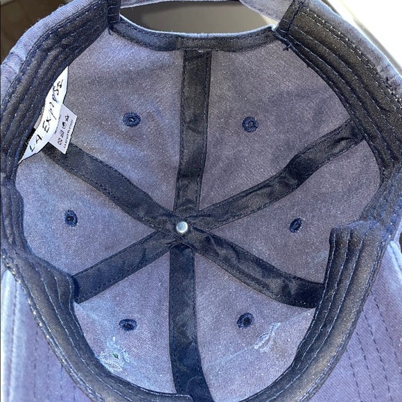 Hat - Picture 4 of 6